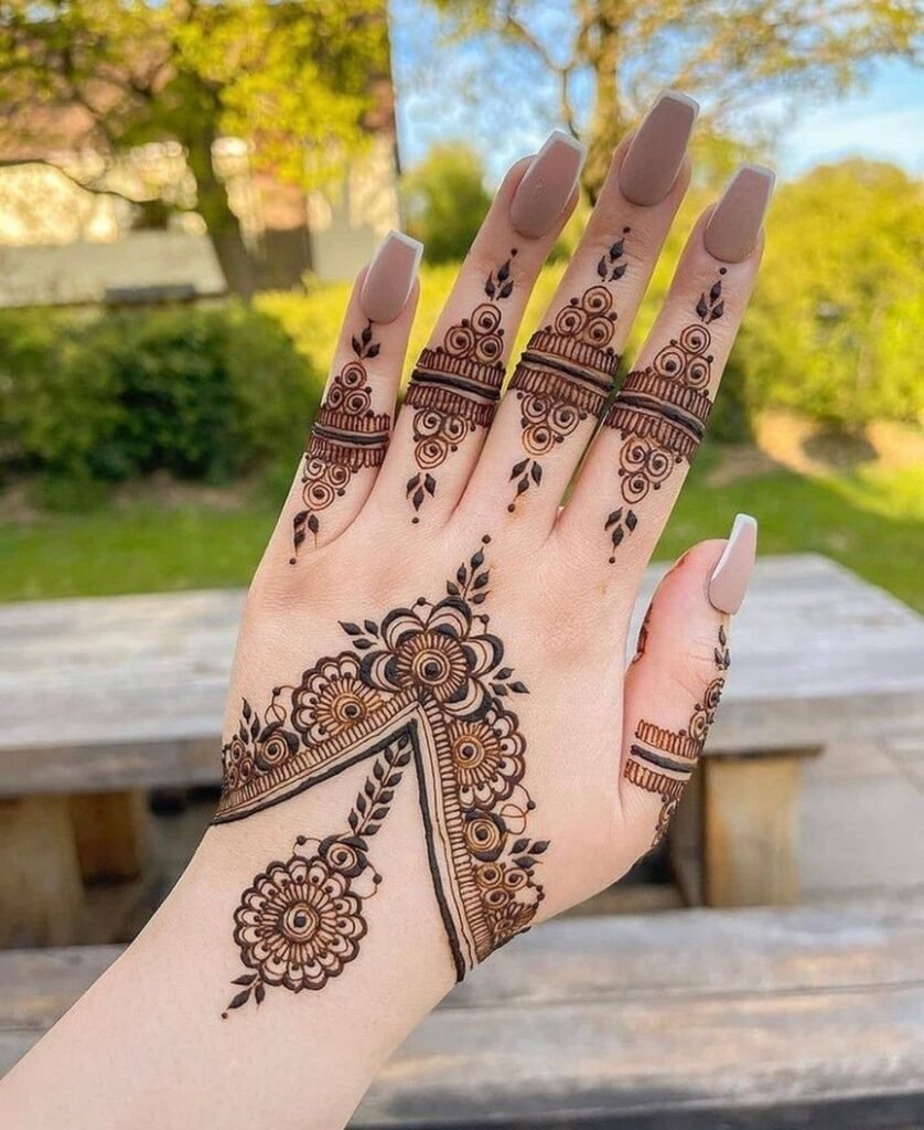 10 Best Arabic Mehndi Designs in 2025 6 arabic mehndi design,easy arabic mehndi design,stylish arabic mehndi design,simple arabic mehndi design,arabic mehndi design back hand arabic mehndi design 10 Best Arabic Mehndi Designs in 2025 arabic mehndi design