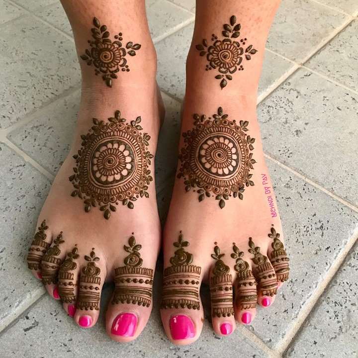 10 Best Arabic Mehndi Designs in 2025 9 arabic mehndi design,easy arabic mehndi design,stylish arabic mehndi design,simple arabic mehndi design,arabic mehndi design back hand arabic mehndi design 10 Best Arabic Mehndi Designs in 2025 arabic mehndi design