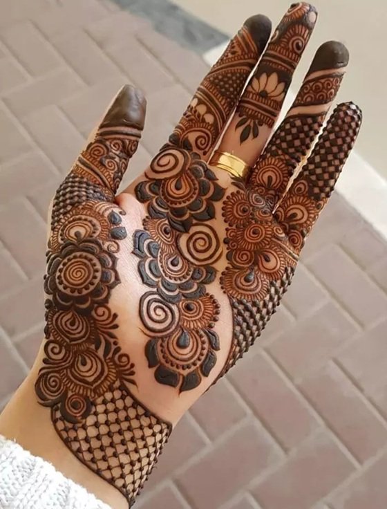 Top 10+ Front Hand Mehndi Design Arabic 8 front hand mehndi design arabic,Arabic Mehndi Design,Mehndi Design,simple front hand mehndi design arabic,latest front hand arabic mehndi design front hand mehndi design arabic Top 10+ Front Hand Mehndi Design Arabic front hand mehndi design arabic