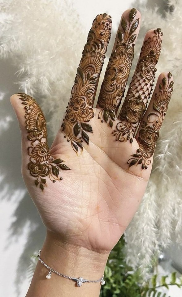 Top 10+ Mehndi Design Finger Front 11 mehndi design finger front,Mehndi Design,modern front finger mehndi design,Finger mehndi design,Front finger mehndi mehndi design finger front Top 10+ Mehndi Design Finger Front mehndi design finger front