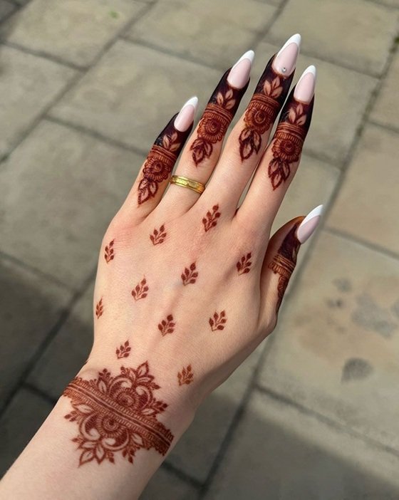 Top 10+ Mehndi Design Finger Front 2 mehndi design finger front,Mehndi Design,modern front finger mehndi design,Finger mehndi design,Front finger mehndi mehndi design finger front Top 10+ Mehndi Design Finger Front mehndi design finger front
