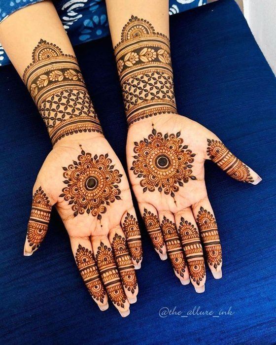 unique mehndi design for raksha bandhan