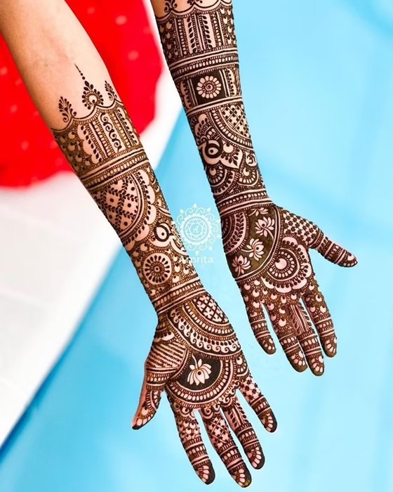 unique mehndi design for raksha bandhan