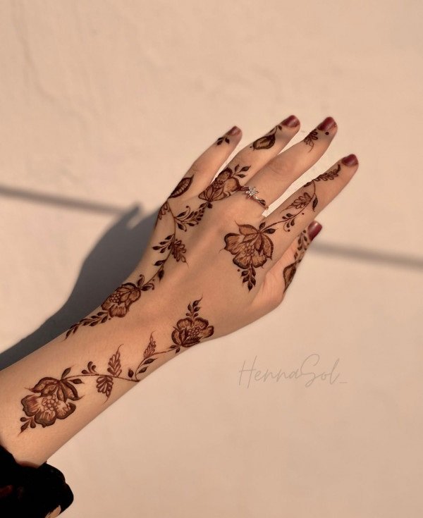 arabic stylish foot mehndi design