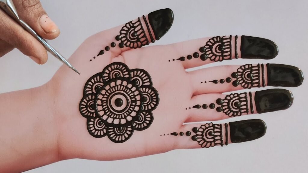 mehndi round design