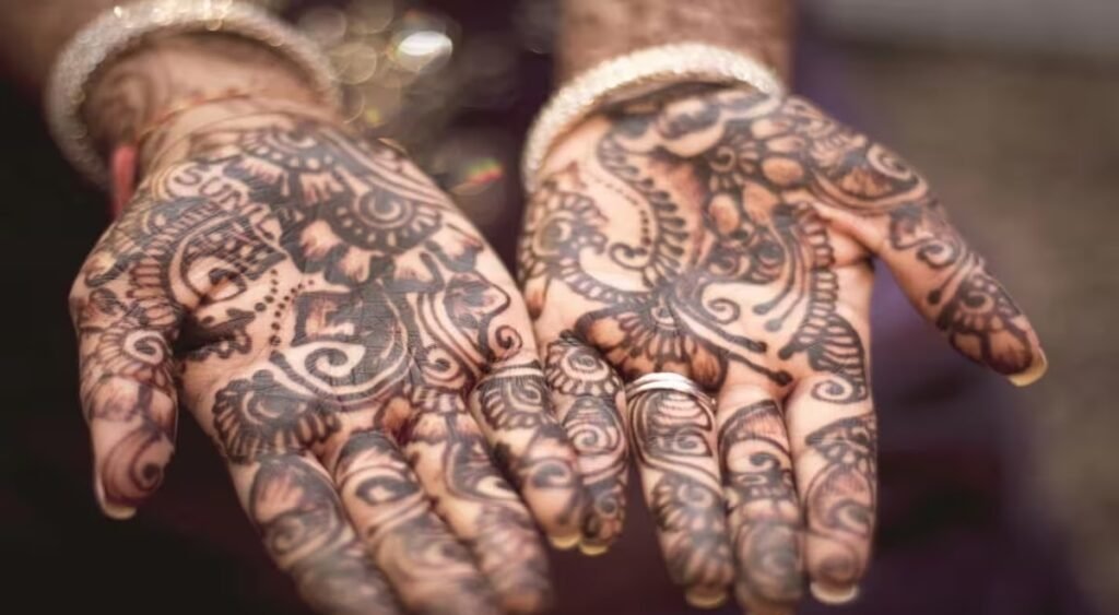 Top 10 Vat Savitri Mehndi Designs 2 vat savitri mehndi design,vat savitri vrat mehndi designs vat savitri mehndi design Top 10 Vat Savitri Mehndi Designs vat savitri mehndi design