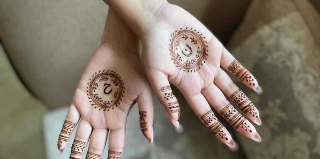 Top 10 Simple Mehndi Design Easy For Beginners and All Occasions 5 simple mehndi design easy,stylish back hand mehndi designs simple mehndi design easy Top 10 Simple Mehndi Design Easy For Beginners and All Occasions simple mehndi design easy