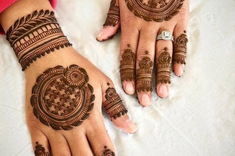 Top 10 Flower Mehndi Design Front Hand 2 flower mehndi design front hand,flower flower stylish back hand mehndi design flower mehndi design front hand Top 10 Flower Mehndi Design Front Hand flower mehndi design front hand
