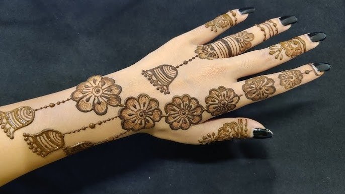 Top 10 Flower Mehndi Design Front Hand 10 flower mehndi design front hand,flower flower stylish back hand mehndi design flower mehndi design front hand Top 10 Flower Mehndi Design Front Hand flower mehndi design front hand