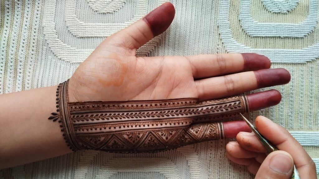 mehndi design palm