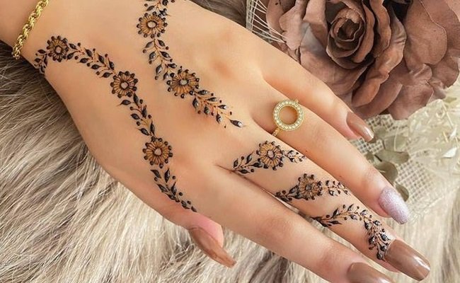 Top 10 Front Hand Simple Mehndi Design Aesthetic 1 front hand simple mehndi design aesthetic,front hand simple mehndi design,Simple mehndi designs for front hand,Elegant front hand mehndi patterns,Minimalistic mehndi design ideas front hand simple mehndi design aesthetic Top 10 Front Hand Simple Mehndi Design Aesthetic front hand simple mehndi design aesthetic