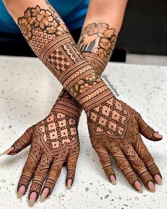 Top 10+ Thouseens Henna Back Hand Mehndi Design 12 thouseens henna back hand mehndi design,Henna Back Hand Mehndi Design,Back Hand Mehndi Design,Mehndi Design,simple back hand mehndi design thouseens henna back hand mehndi design Top 10+ Thouseens Henna Back Hand Mehndi Design thouseens henna back hand mehndi design