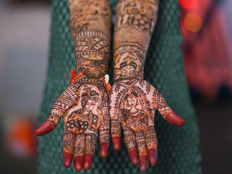 Top 10 Right Hand Back Side Mehndi Design: Trending Mehndi Ideas for Every Occasion 1 right hand back side mehndi design,right hand mehndi design simple right hand back side mehndi design Top 10 Right Hand Back Side Mehndi Design: Trending Mehndi Ideas for Every Occasion right hand back side mehndi design
