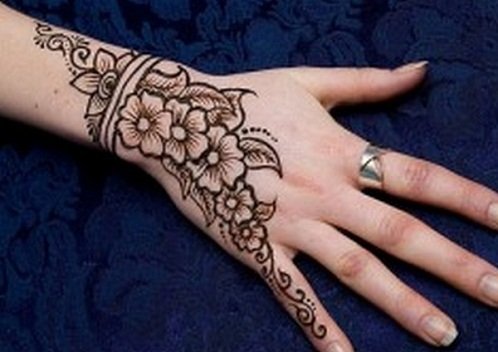 Top 10 Right Hand Back Side Mehndi Design: Trending Mehndi Ideas for Every Occasion 4 right hand back side mehndi design,right hand mehndi design simple right hand back side mehndi design Top 10 Right Hand Back Side Mehndi Design: Trending Mehndi Ideas for Every Occasion right hand back side mehndi design
