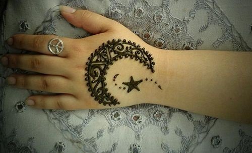 Top 10 Kids Mehndi Design Easy – Simple and Cute Mehndi Ideas for Children 6 kids mehndi design easy,cute mehndi design for kids kids mehndi design easy Top 10 Kids Mehndi Design Easy – Simple and Cute Mehndi Ideas for Children kids mehndi design easy