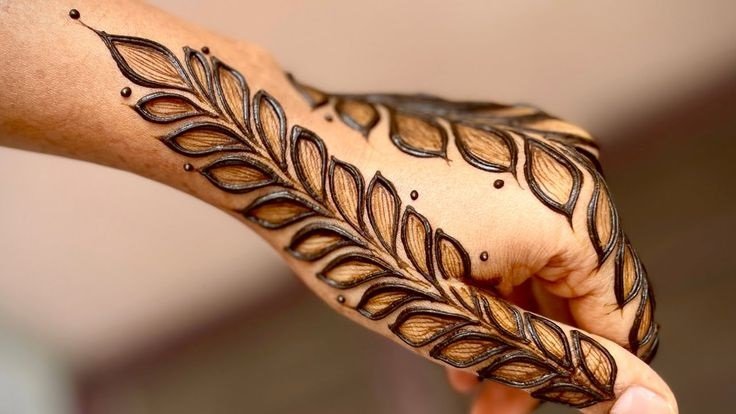 Top 10 Checks Mehndi Design: A Beautiful Fusion of Geometry and Tradition 3 checks mehndi design,grid mehndi design,net mehndi pattern,square mehndi design,chessboard mehndi design checks mehndi design Top 10 Checks Mehndi Design: A Beautiful Fusion of Geometry and Tradition checks mehndi design