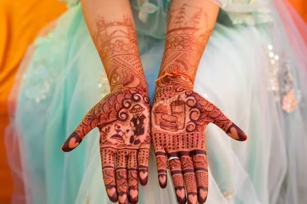 Top 10 Checks Mehndi Design: A Beautiful Fusion of Geometry and Tradition 4 checks mehndi design,grid mehndi design,net mehndi pattern,square mehndi design,chessboard mehndi design checks mehndi design Top 10 Checks Mehndi Design: A Beautiful Fusion of Geometry and Tradition checks mehndi design