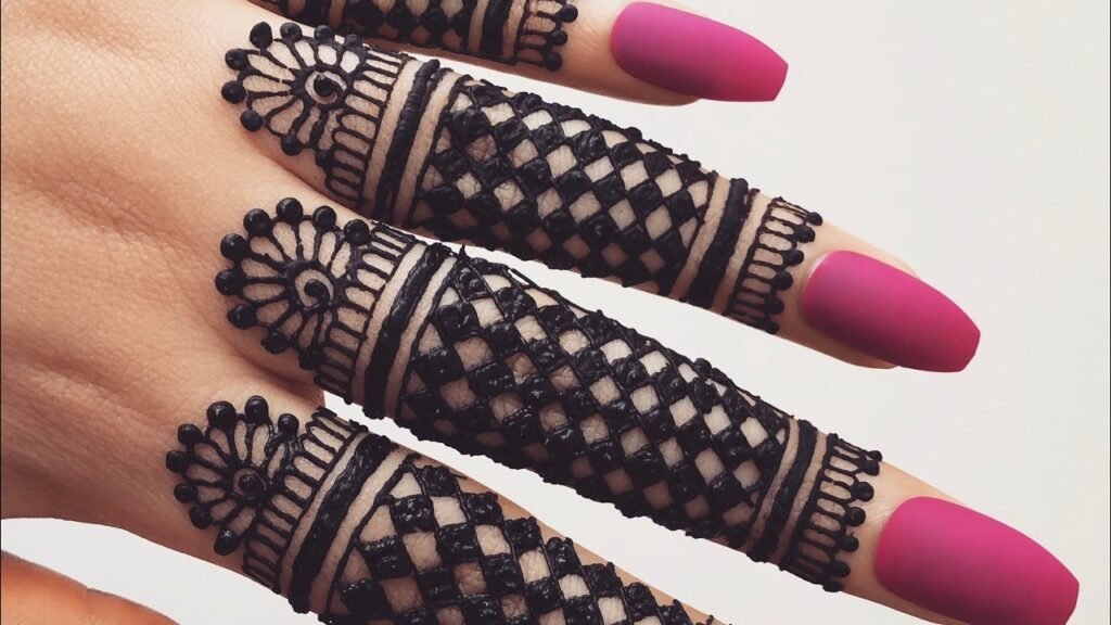 Top 10 Checks Mehndi Design: A Beautiful Fusion of Geometry and Tradition 6 checks mehndi design,grid mehndi design,net mehndi pattern,square mehndi design,chessboard mehndi design checks mehndi design Top 10 Checks Mehndi Design: A Beautiful Fusion of Geometry and Tradition checks mehndi design