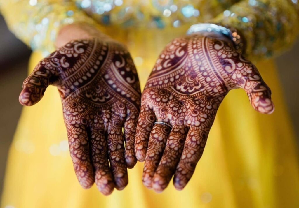Top 10 Ring Ceremony Mehndi Design: Graceful Patterns for Your Special Day 3 ring ceremony mehndi design,ring ceremony mehndi design for engagement bride ring ceremony mehndi design Top 10 Ring Ceremony Mehndi Design: Graceful Patterns for Your Special Day ring ceremony mehndi design