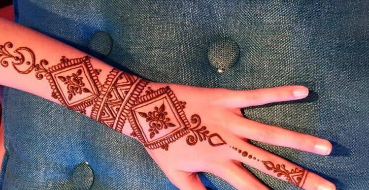 Top 10 Left Hand Mehndi Design Front Simple – Elegant & Easy Patterns for Every Occasion 6 left hand mehndi design front simple,left hand mehndi design front left hand mehndi design front simple Top 10 Left Hand Mehndi Design Front Simple – Elegant & Easy Patterns for Every Occasion left hand mehndi design front simple