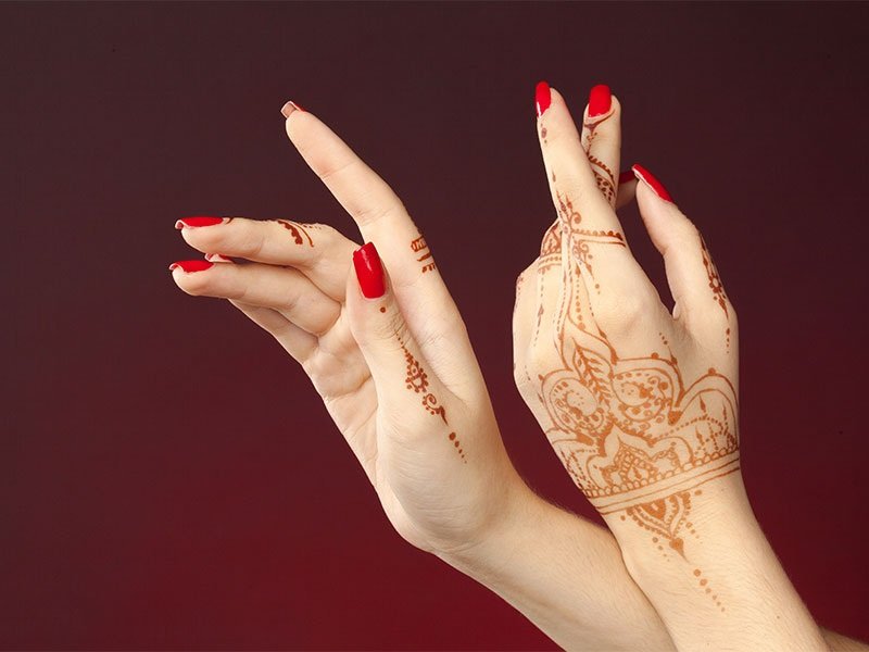 Top 10 Beautiful Mehndi Easy Simple Circle Mehndi Design 3 beautiful mehndi easy simple circle mehndi design,circle mehndi design back hand beautiful mehndi easy simple circle mehndi design Top 10 Beautiful Mehndi Easy Simple Circle Mehndi Design beautiful mehndi easy simple circle mehndi design