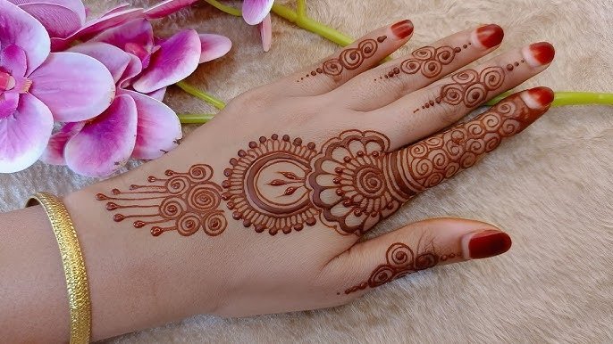 Top 10 Round Shape Back Hand Mehndi Flower Designs 2 round shape back hand mehndi flower design,circle mehndi design back hand round shape back hand mehndi flower design Top 10 Round Shape Back Hand Mehndi Flower Designs round shape back hand mehndi flower design