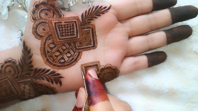 Top 10 Stylish Patch Mehndi Design: Trendy & Elegant Picks for Every Occasion 1 stylish patch mehndi design,modern patch mehndi design,trendy patch mehndi design,simple patch mehndi design,back hand patch mehndi design stylish patch mehndi design Top 10 Stylish Patch Mehndi Design: Trendy & Elegant Picks for Every Occasion stylish patch mehndi design