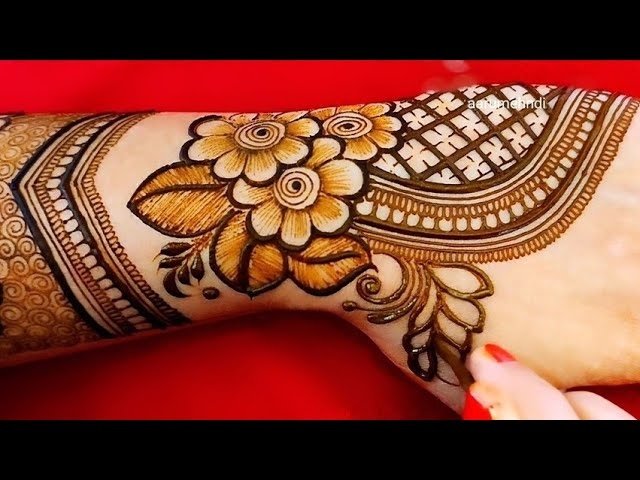 Top 10 Stylish Patch Mehndi Design: Trendy & Elegant Picks for Every Occasion 2 stylish patch mehndi design,modern patch mehndi design,trendy patch mehndi design,simple patch mehndi design,back hand patch mehndi design stylish patch mehndi design Top 10 Stylish Patch Mehndi Design: Trendy & Elegant Picks for Every Occasion stylish patch mehndi design