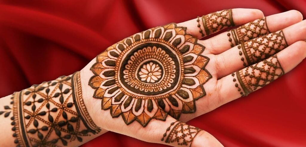 Top 10 Small Back Hand Mehndi Design Simple and Easy 2 small back hand mehndi design simple and easy,short mehndi designs for front hand small back hand mehndi design simple and easy Top 10 Small Back Hand Mehndi Design Simple and Easy small back hand mehndi design simple and easy