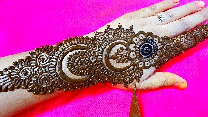 Top 10 Back Hand Side Mehndi Design 1 back hand side mehndi design,simple mehndi design back hand back hand side mehndi design Top 10 Back Hand Side Mehndi Design back hand side mehndi design