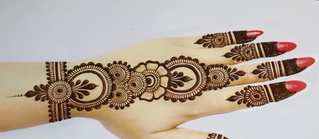 Top 10 Back Hand Side Mehndi Design 4 back hand side mehndi design,simple mehndi design back hand back hand side mehndi design Top 10 Back Hand Side Mehndi Design back hand side mehndi design