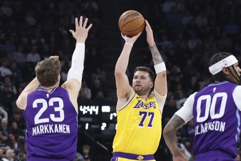 Utah Jazz vs Lakers Match Player Stats: Breakdown of a Western Conference Thriller 3 utah jazz vs lakers match player stats utah jazz vs lakers match player stats Utah Jazz vs Lakers Match Player Stats: Breakdown of a Western Conference Thriller utah jazz vs lakers match player stats