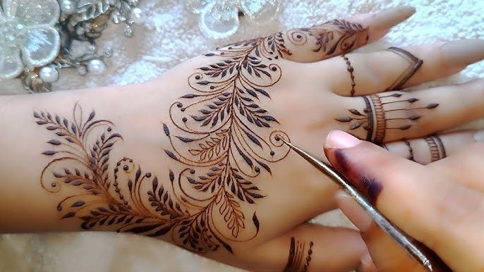Top 10 Stylish Simple Mehndi Design Back Hand 1 stylish simple mehndi design back hand,stylish back mehndi design stylish simple mehndi design back hand Top 10 Stylish Simple Mehndi Design Back Hand stylish simple mehndi design back hand