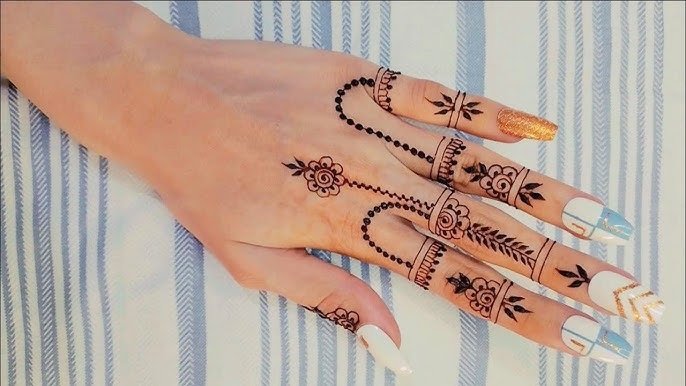 Top 10 Stylish Simple Mehndi Design Back Hand 4 stylish simple mehndi design back hand,stylish back mehndi design stylish simple mehndi design back hand Top 10 Stylish Simple Mehndi Design Back Hand stylish simple mehndi design back hand