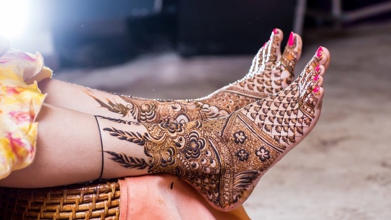 Top 10 Legs Mehndi Design: Stunning Styles for Every Occasion 4 legs mehndi design,mehndi design leg legs mehndi design Top 10 Legs Mehndi Design: Stunning Styles for Every Occasion legs mehndi design