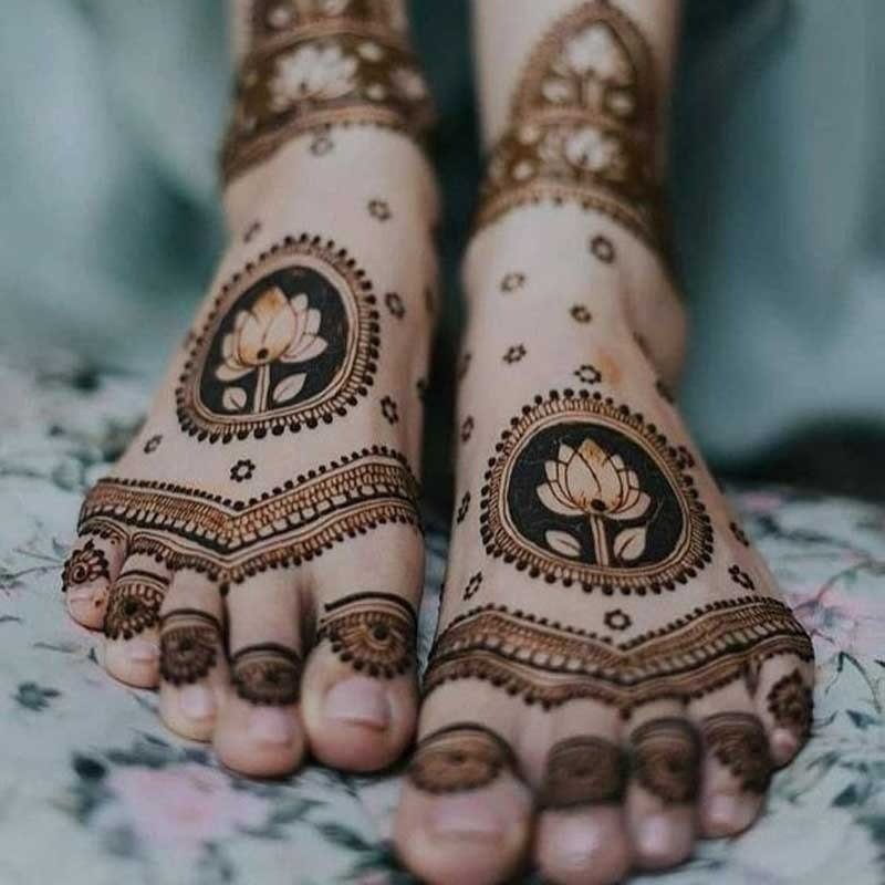 Top 10 Legs Mehndi Design: Stunning Styles for Every Occasion 6 legs mehndi design,mehndi design leg legs mehndi design Top 10 Legs Mehndi Design: Stunning Styles for Every Occasion legs mehndi design