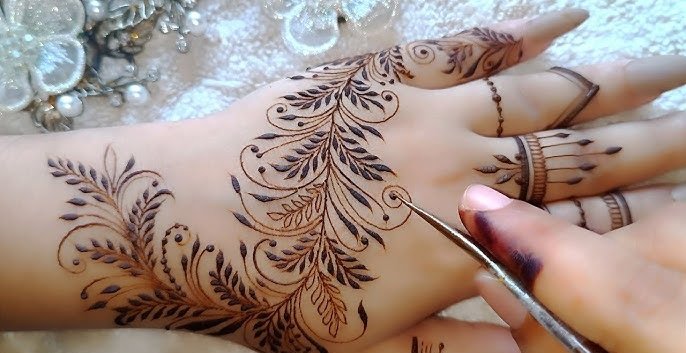 Top 10 Back Side Hand Mehndi Design: A Stunning Collection for Every Occasion 2 back side hand mehndi design,simple mehndi design back hand back side hand mehndi design Top 10 Back Side Hand Mehndi Design: A Stunning Collection for Every Occasion back side hand mehndi design