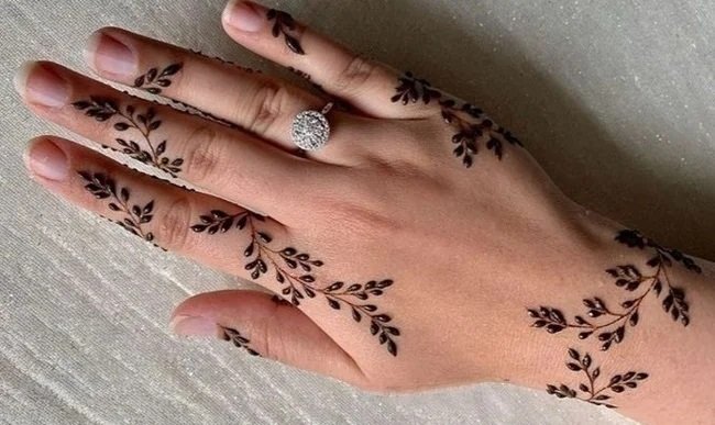 Top 10 Back Hand Mehndi Design Bridal Easy 1 back hand mehndi design bridal easy,bridal stylish mehndi back hand mehndi design back hand mehndi design bridal easy Top 10 Back Hand Mehndi Design Bridal Easy back hand mehndi design bridal easy
