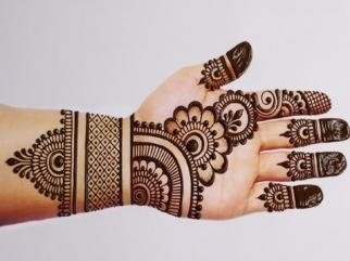 Top 10 Back Hand Mehndi Design Bridal Easy 7 back hand mehndi design bridal easy,bridal stylish mehndi back hand mehndi design back hand mehndi design bridal easy Top 10 Back Hand Mehndi Design Bridal Easy back hand mehndi design bridal easy