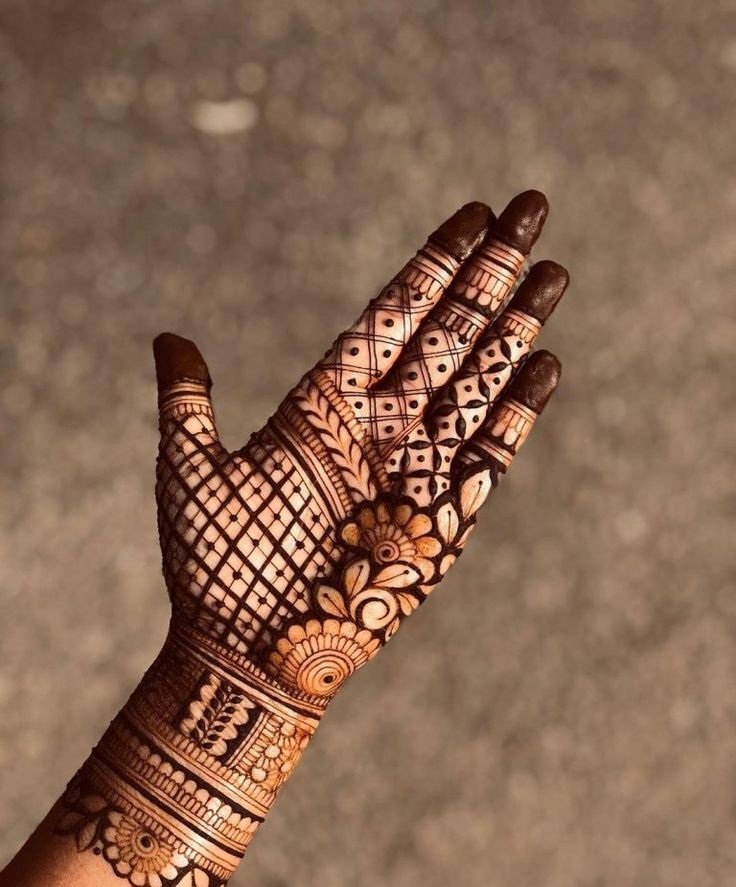 Top 10 Stylish Half Hand Mehndi Design: A Perfect Blend of Elegance and Tradition 4 stylish half hand mehndi design,half hand mehndi design simple stylish half hand mehndi design Top 10 Stylish Half Hand Mehndi Design: A Perfect Blend of Elegance and Tradition stylish half hand mehndi design