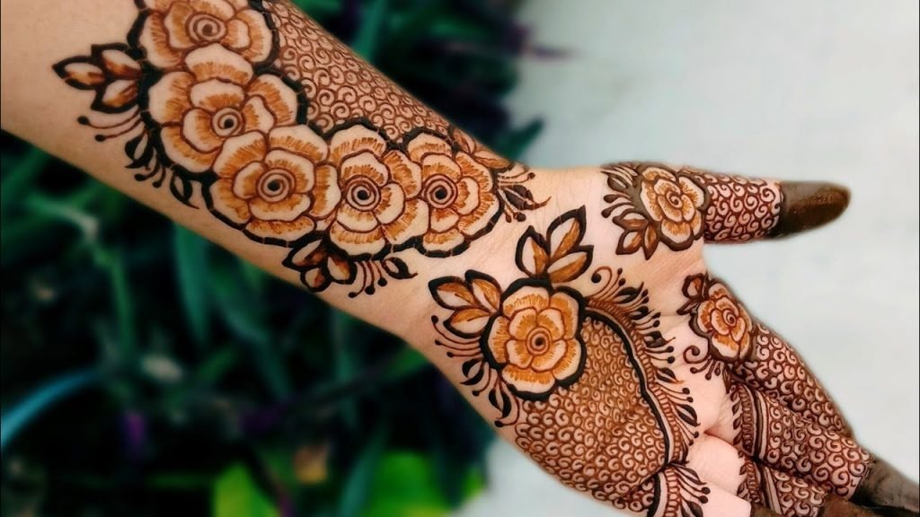 Top 10 Stylish Half Hand Mehndi Design: A Perfect Blend of Elegance and Tradition 8 stylish half hand mehndi design,half hand mehndi design simple stylish half hand mehndi design Top 10 Stylish Half Hand Mehndi Design: A Perfect Blend of Elegance and Tradition stylish half hand mehndi design