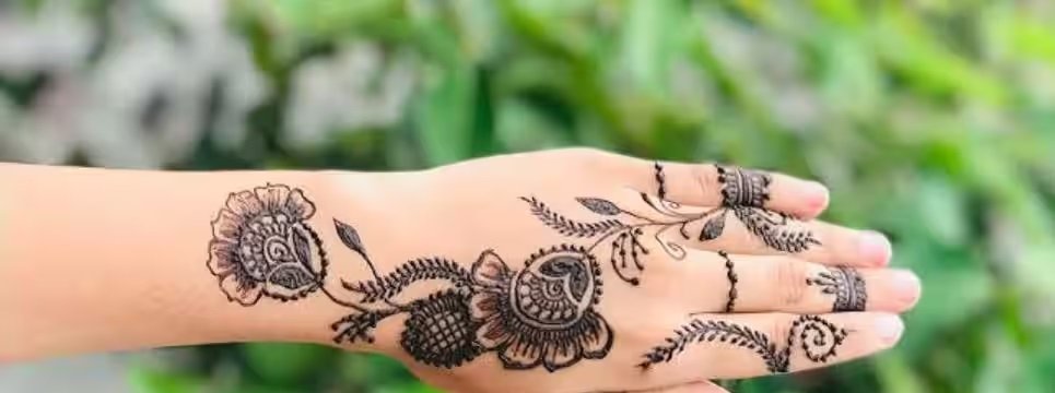 Top 10 Stylish Half Hand Mehndi Design: A Perfect Blend of Elegance and Tradition 10 stylish half hand mehndi design,half hand mehndi design simple stylish half hand mehndi design Top 10 Stylish Half Hand Mehndi Design: A Perfect Blend of Elegance and Tradition stylish half hand mehndi design